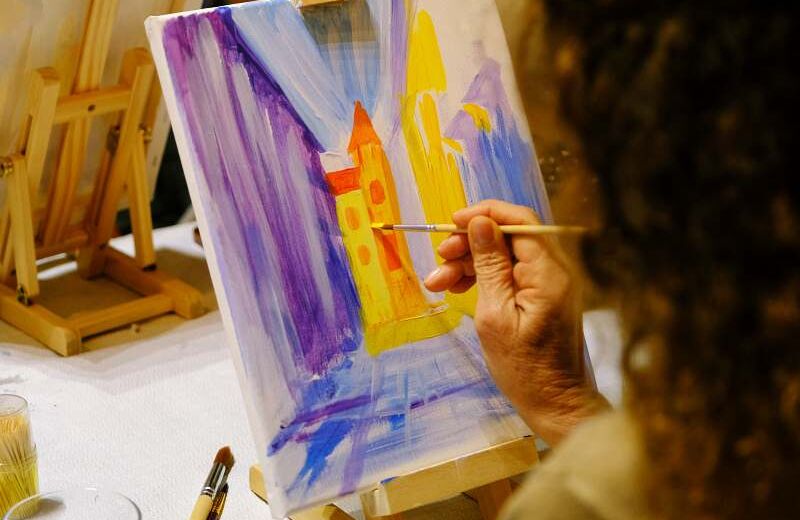 atelier peinture entre amis, peinture apéro Nice, soirée peinture, atelier créatif, atelier peinture Nice, apéro artistique, atelier convivial, peinture débutant, événement entre amis, atelier vin et peinture