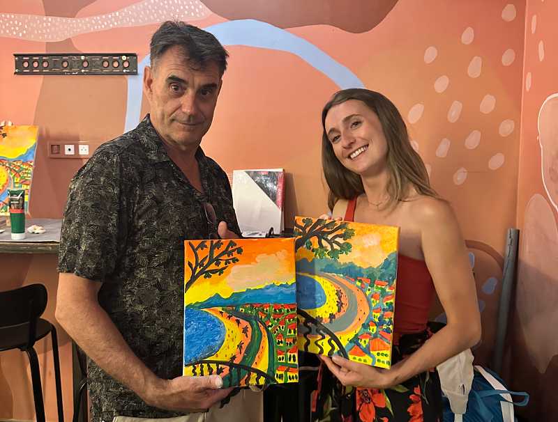 apéro peinture nice, paint and sip nice, unusual things to do in nice, afterwork peinture, neon brush alternative