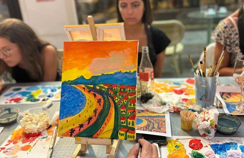 soirée peinture nice, atelier peinture convivial, activité artistique nice, atelier intime nice, peinture entre amis nice